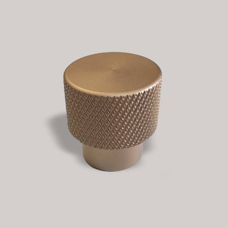 Buton mobilier cilindric Ergo, striat, metalic, finisaj maro