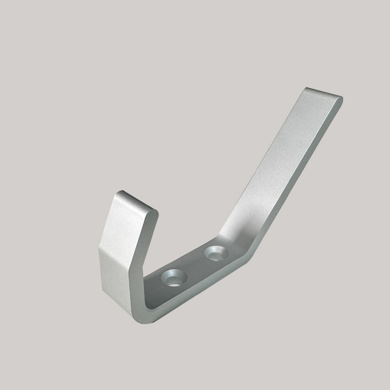 Cuier metalic 103, 2 agatatori, finisaj aluminiu pentru casa si proiecte eficiente
