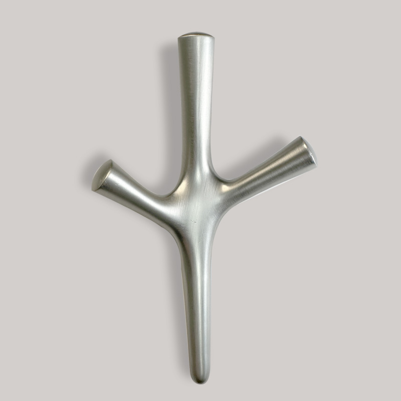 Cuier metalic DCM-C4, 3 agatatori, finisaj inox