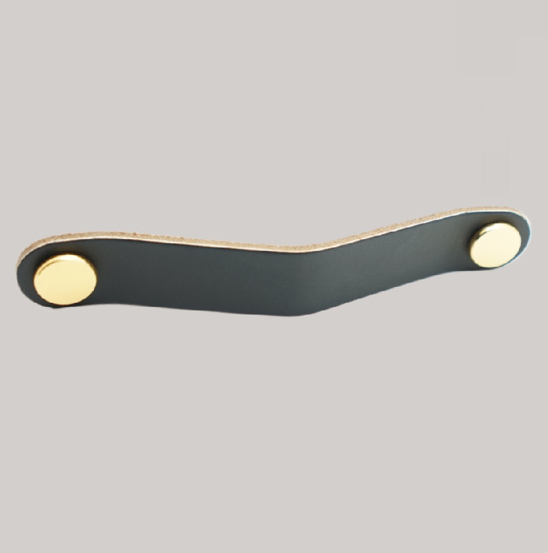 Maner mobilier SOFT P3, interaxa 128 mm, pvc, finisaj negru cu detalii aurii